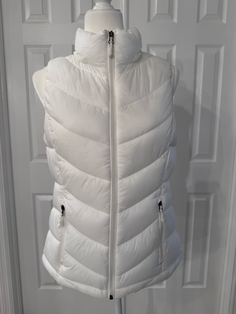 Charter Club White Quilted Down-Style Puffer Vest